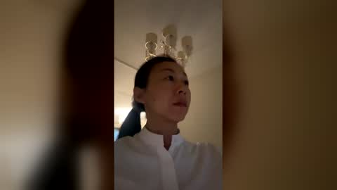 Snapshot of rongrong0329 chatting on 05-06-26, 10:48 sui sui online show from 05-06-26, 10:48