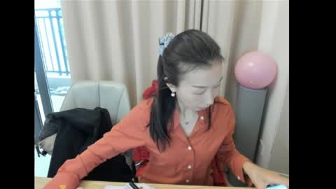 Snapshot of rongrong0329 chatting on 05-08-26, 12:05 sui sui online show from 05-08-26, 12:05