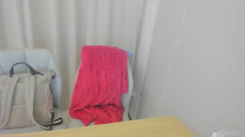 Snapshot of rongrong0329 chatting on 06-07-26, 01:54 sui sui online show from 06-07-26, 01:54