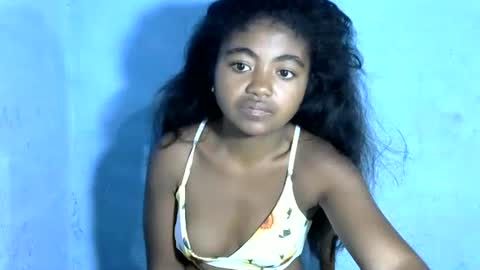 Snapshot of ronny_angel chatting on 06-09-26, 05:30 Xena online show from 06-09-26, 05:30