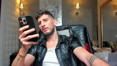 onlyfans-   online show from 01-15-25, 01:56