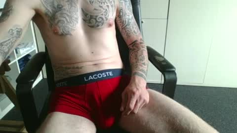 Snapshot of rore85 chatting on 06-30-26, 08:15 rore85 online show from 06-30-26, 08:15