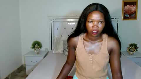 Snapshot of rorennah chatting on 04-17-26, 05:16 Rorenah online show from 04-17-26, 05:16