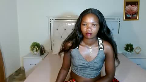 Snapshot of rorennah chatting on 04-24-26, 06:43 Rorenah online show from 04-24-26, 06:43