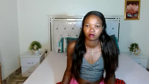 Snapshot of rorennah chatting on 05-10-26, 05:40 Rorenah online show from 05-10-26, 05:40
