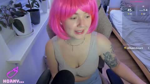 Snapshot of rororo1818 chatting on 11-01-25, 01:13 reesha . online show from 11-01-25, 01:13