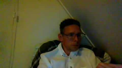 Snapshot of rororober chatting on 06-01-26, 08:21 rororober online show from 06-01-26, 08:21