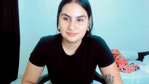 Snapshot of rosa_timida13 chatting on 10-12-25, 06:07 Rosita online show from 10-12-25, 06:07