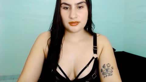 Snapshot of rosa_timida13 chatting on 10-18-25, 04:04 Rosita online show from 10-18-25, 04:04