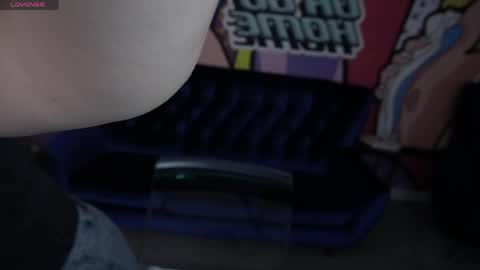 Snapshot of rosaamour chatting on 06-04-26, 05:35 rosaamour online show from 06-04-26, 05:35