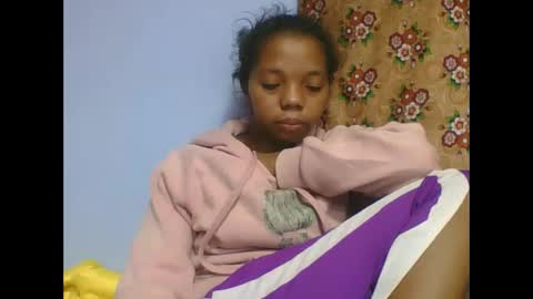 rosah225127 online show from 05-04-26, 06:04