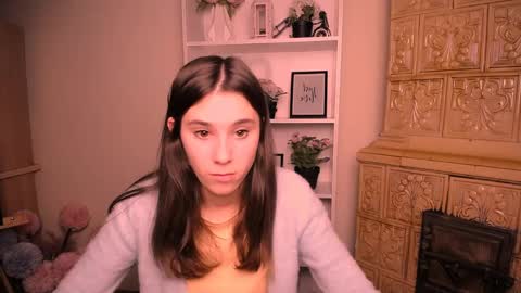 Snapshot of rosalais_ chatting on 05-01-26, 06:51 Rose online show from 05-01-26, 06:51