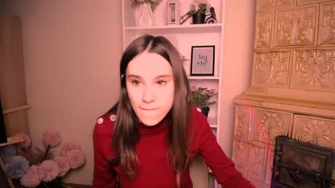 Snapshot of rosalais_ chatting on 05-02-26, 06:40 Rose online show from 05-02-26, 06:40