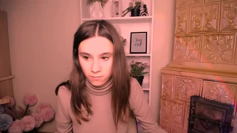 Snapshot of rosalais_ chatting on 05-13-26, 06:44 Rose online show from 05-13-26, 06:44