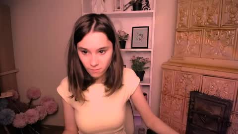 Snapshot of rosalais_ chatting on 05-22-26, 06:09 Rose online show from 05-22-26, 06:09