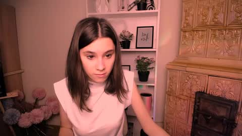 Snapshot of rosalais_ chatting on 05-23-26, 06:07 Rose online show from 05-23-26, 06:07