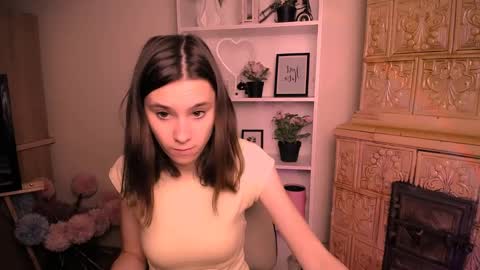 Snapshot of rosalais_ chatting on 05-26-26, 06:20 Rose online show from 05-26-26, 06:20