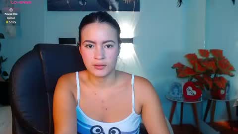 Snapshot of rosaliea chatting on 07-04-26, 04:40 R O S A L I A online show from 07-04-26, 04:40