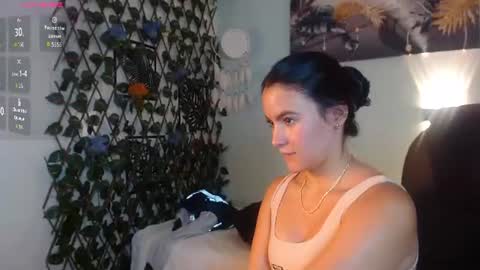 Snapshot of rosaliea chatting on 07-09-26, 04:05 R O S A L I A online show from 07-09-26, 04:05