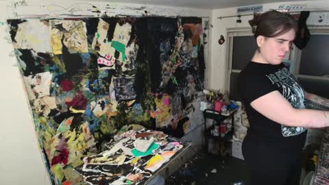 Snapshot of rosaliecaine chatting on 12-16-24, 02:47 Rosalie Caine online show from 12-16-24, 02:47