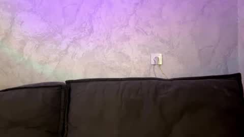 rosaliehue online show from 04-22-26, 06:53