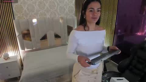 ROSALIN online show from 10-04-25, 11:41