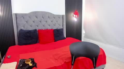 Rosalinda online show from 03-24-26, 03:17