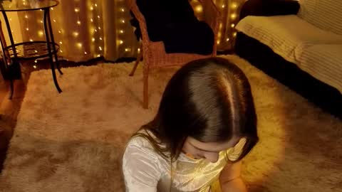 Kylie online show from 02-21-26, 05:14