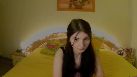 Snapshot of rose_2004 chatting on 02-06-25, 10:00 Rose online show from 02-06-25, 10:00