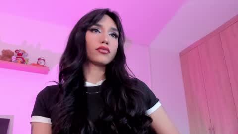 Snapshot of rose__saenz chatting on 04-17-26, 08:34 Rose Saenz online show from 04-17-26, 08:34