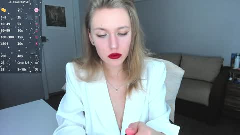 Rose but u can call me princess online show from 05-11-26, 08:28