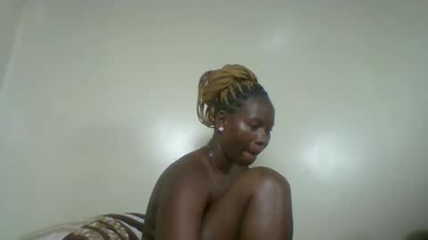 Snapshot of rose_coco chatting on 09-11-25, 12:11 rose_coco online show from 09-11-25, 12:11