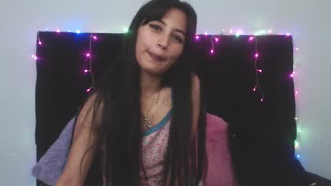 Snapshot of rose_smiley1 chatting on 02-27-25, 02:53 Rose online show from 02-27-25, 02:53
