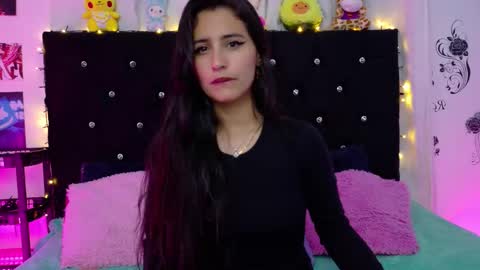 Snapshot of rose_smiley1 chatting on 09-16-25, 04:13 Rose online show from 09-16-25, 04:13