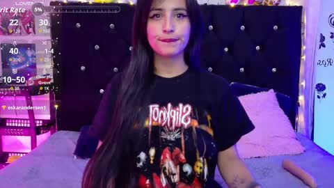Snapshot of rose_smiley1 chatting on 09-29-25, 03:00 Rose online show from 09-29-25, 03:00