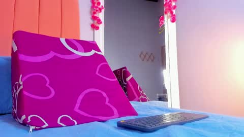Snapshot of rose_thompson19 chatting on 04-29-26, 07:09 Rosse online show from 04-29-26, 07:09