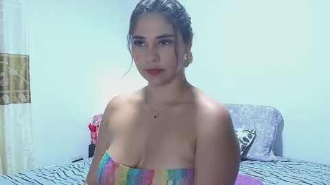 Snapshot of rose_towers4 chatting on 05-12-26, 04:09 rose_towers4 online show from 05-12-26, 04:09