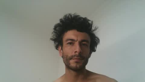 Snapshot of roseandjamesworld chatting on 03-31-26, 08:20 roseandjamesworld online show from 03-31-26, 08:20