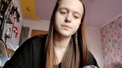 Sophie online show from 12-03-25, 01:13