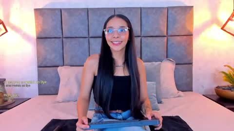 roseaurora online show from 04-17-26, 11:13