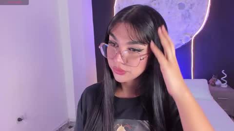 Rose online show from 11-28-25, 01:25