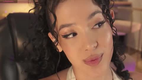 Rose  online show from 10-26-25, 06:58