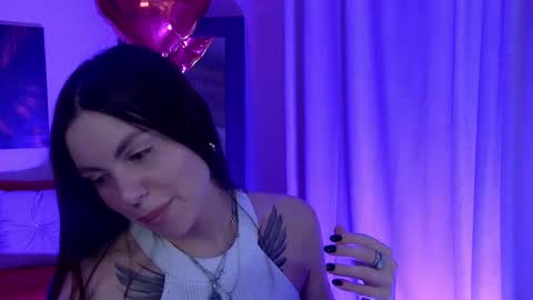 Snapshot of rosehubbard chatting on 02-24-25, 08:47 Rose Hubbard online show from 02-24-25, 08:47