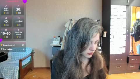 Snapshot of roselina_ chatting on 05-09-26, 03:28 Rose online show from 05-09-26, 03:28