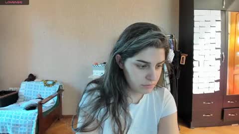 Snapshot of roselina_ chatting on 05-20-26, 08:20 Rose online show from 05-20-26, 08:20