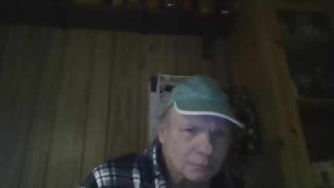 Snapshot of roses2u1958 chatting on 02-02-25, 02:24 roses2u1958 online show from 02-02-25, 02:24
