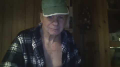 Snapshot of roses2u1958 chatting on 02-02-25, 05:26 roses2u1958 online show from 02-02-25, 05:26
