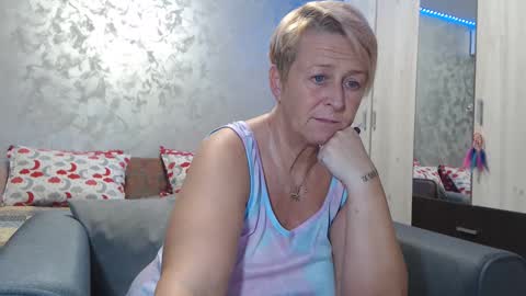 Lovepinklilly online show from 01-25-25, 06:57