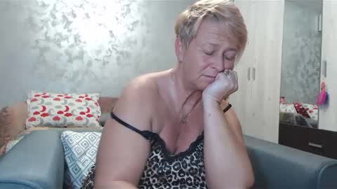 Lovepinklilly online show from 01-30-25, 06:54