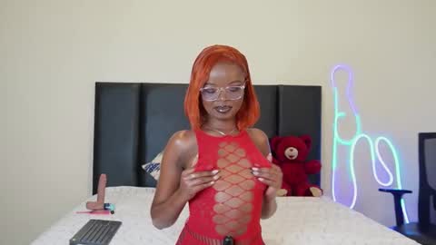 Snapshot of roses_rred chatting on 12-12-24, 07:04 roses_rred online show from 12-12-24, 07:04